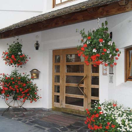 Ferienwohnungen Am Laerchenweg Sexten Bagian luar foto