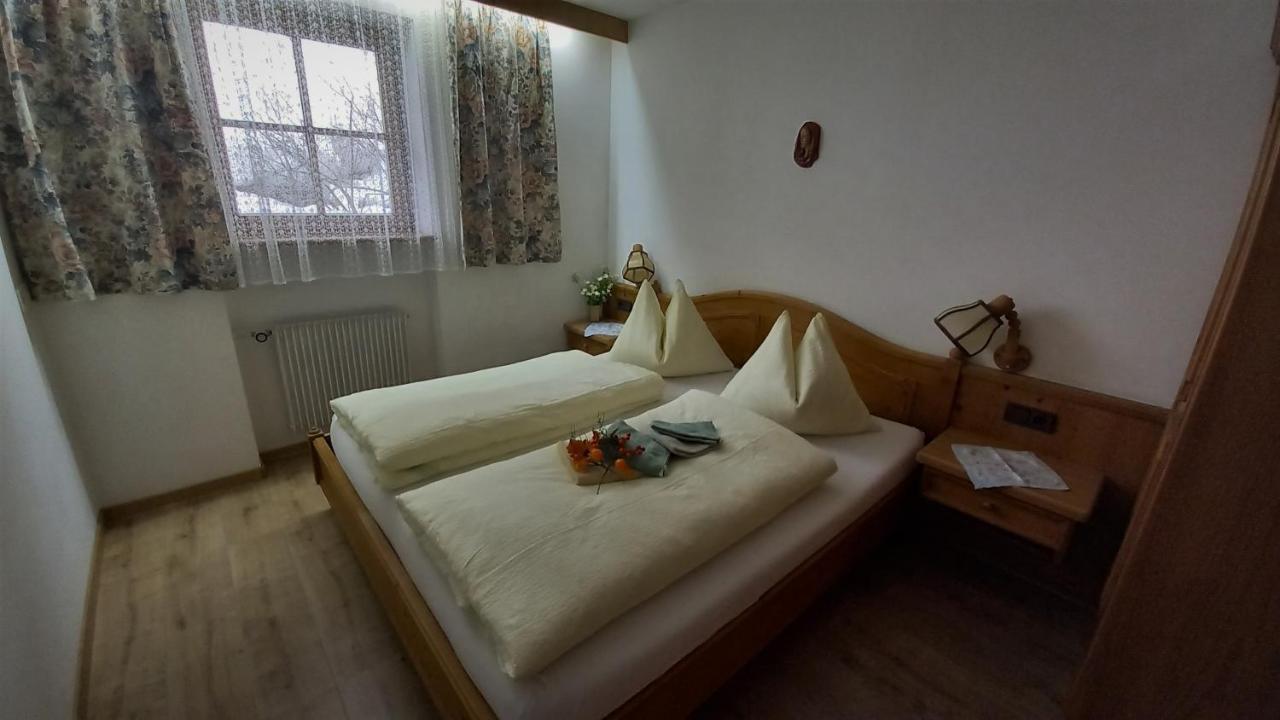 Ferienwohnungen Am Laerchenweg Sexten Bagian luar foto